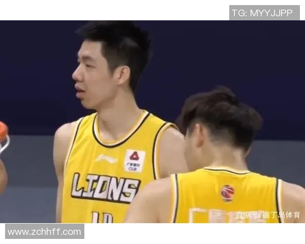 朱俊龙：从青涩少年到篮球场上的璀璨明星之路探索与成长的故事