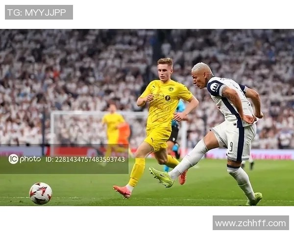 博德闪耀与维京的巅峰对决展现足球魅力与团队精神的较量 博德闪耀与维京的巅峰对决展现足球魅力与团队精神的较量